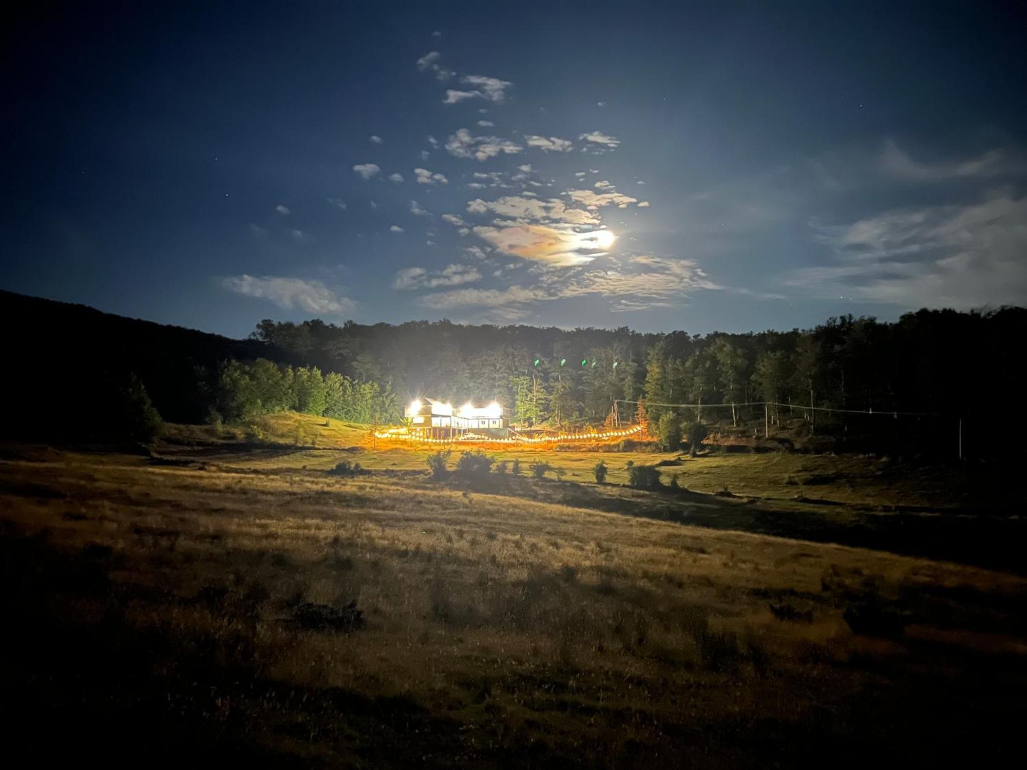 Hotel Bujtina Shehu Kukes Exteriér fotografie