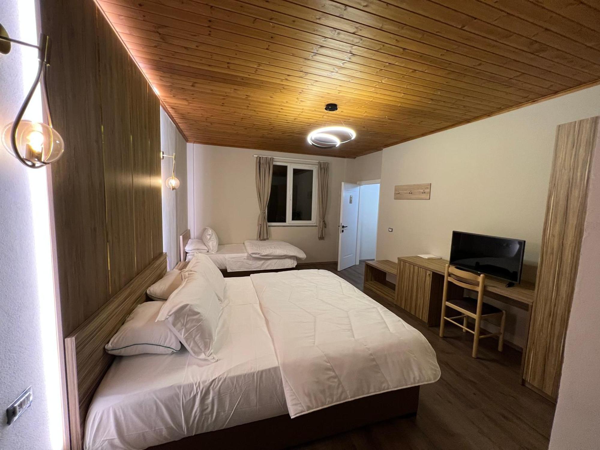 Hotel Bujtina Shehu Kukes Exteriér fotografie